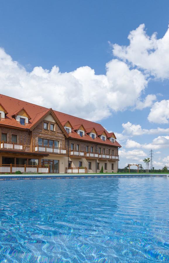 Malvazia Otel Prievaly Dış mekan fotoğraf